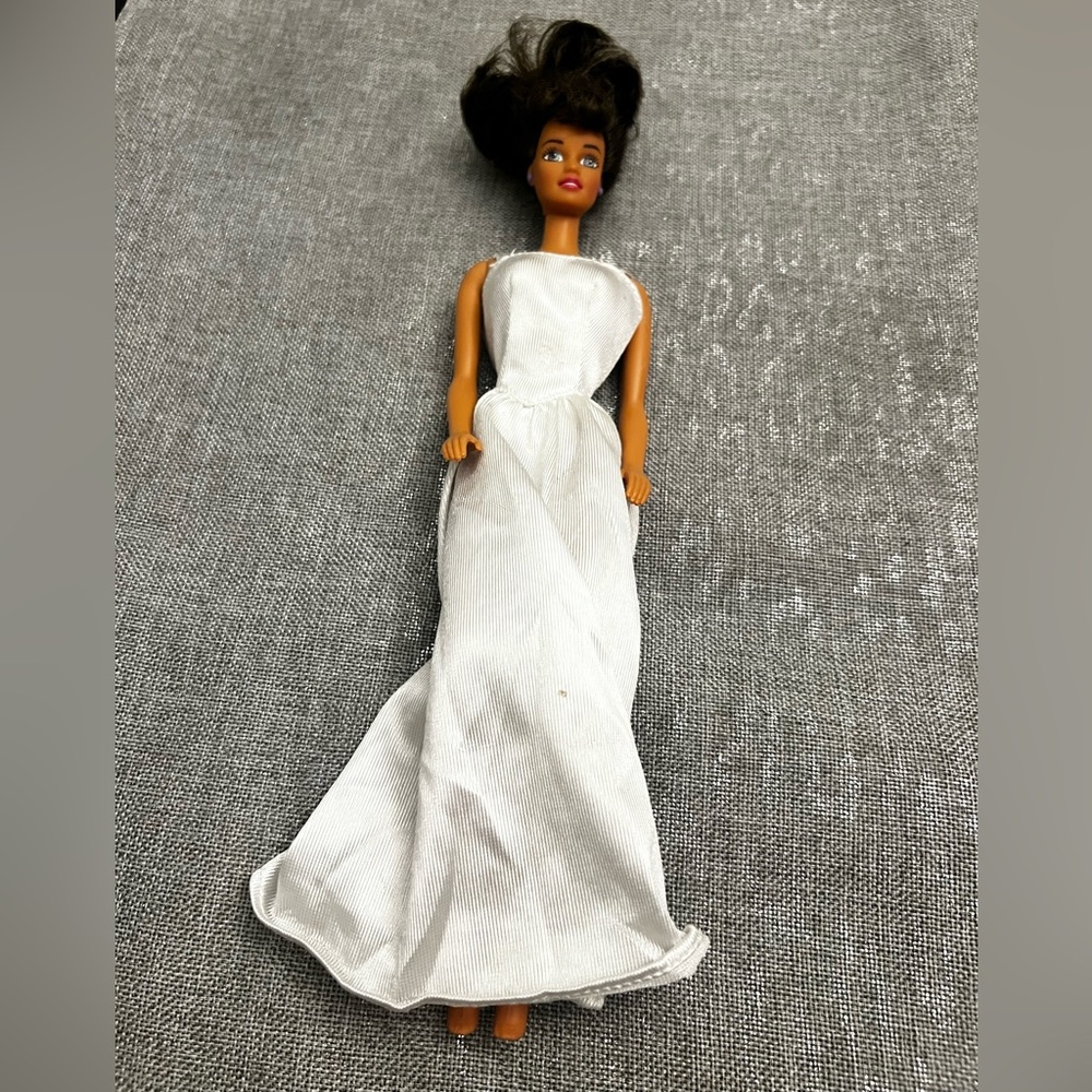 Vintage 1966 Brunette Mattel Barbie